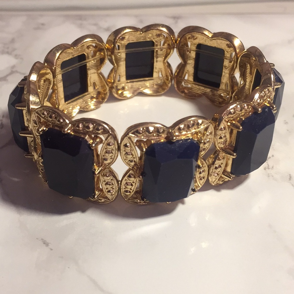 New York & Company ‘Heart of the Sea” Bracelet